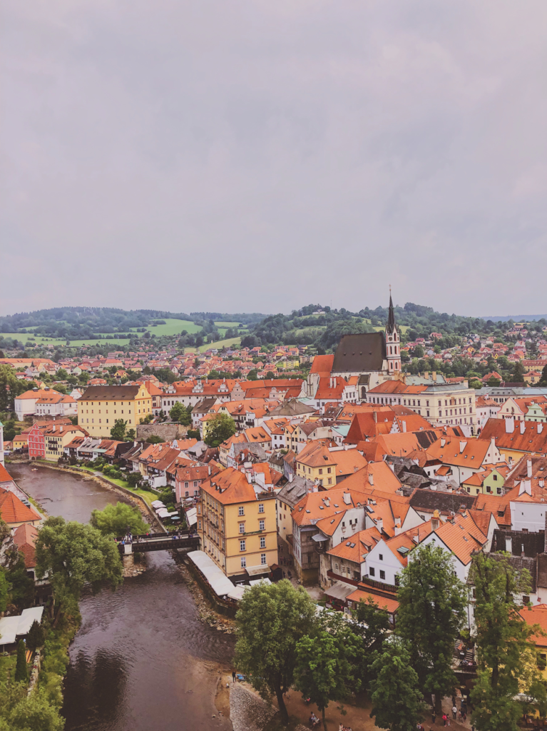 4 Packing Tips for a Summer in the Czech Republic | d-ravel.com | D-RAVEL