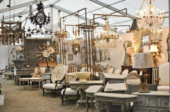 Our Top 10 Favorite Flea Markets | d-ravel.com